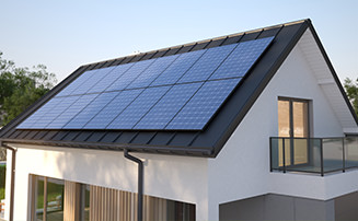 Hausdach mit Solaranlage für privat